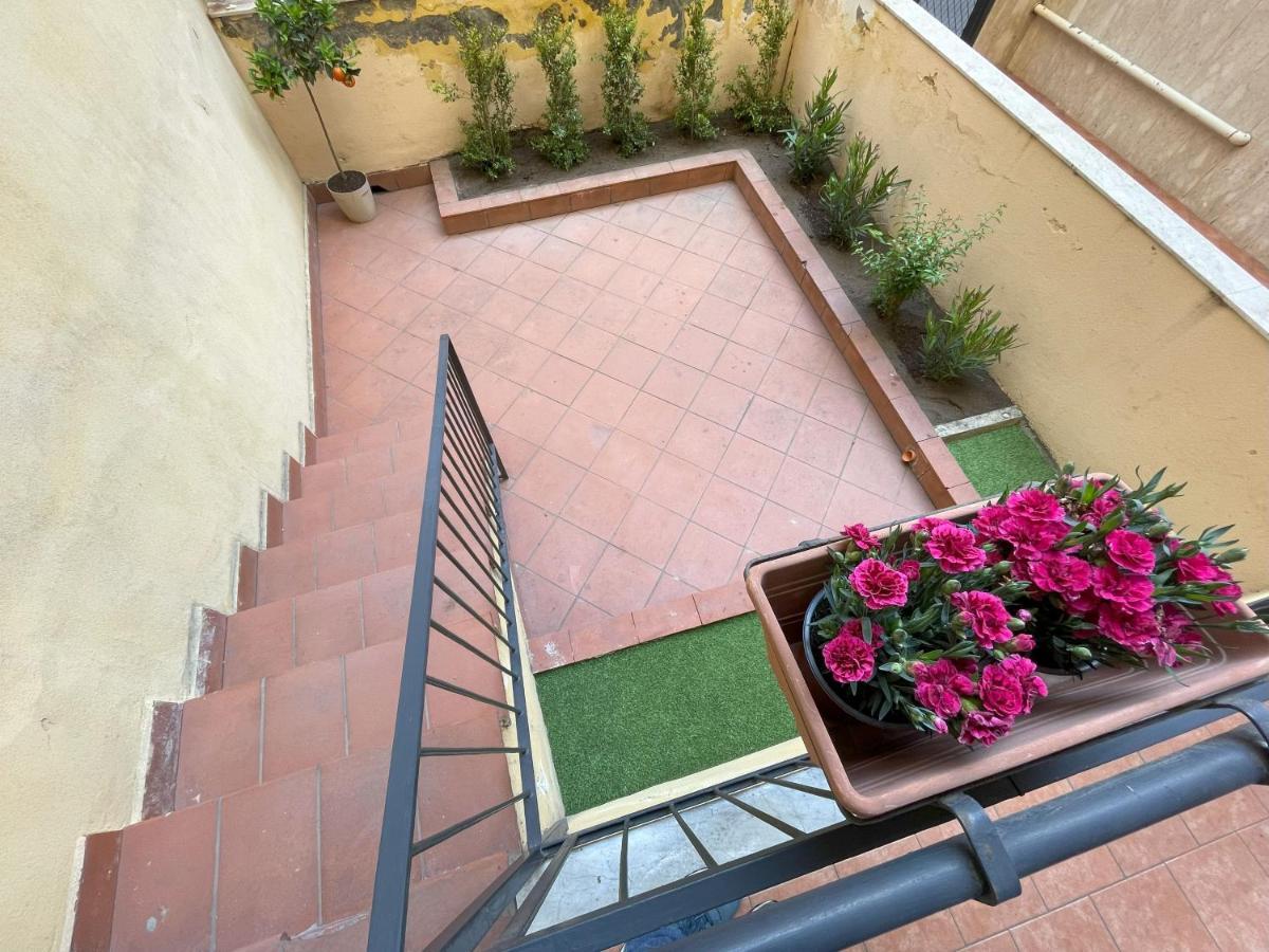 Dr House Apartment Катания Экстерьер фото
